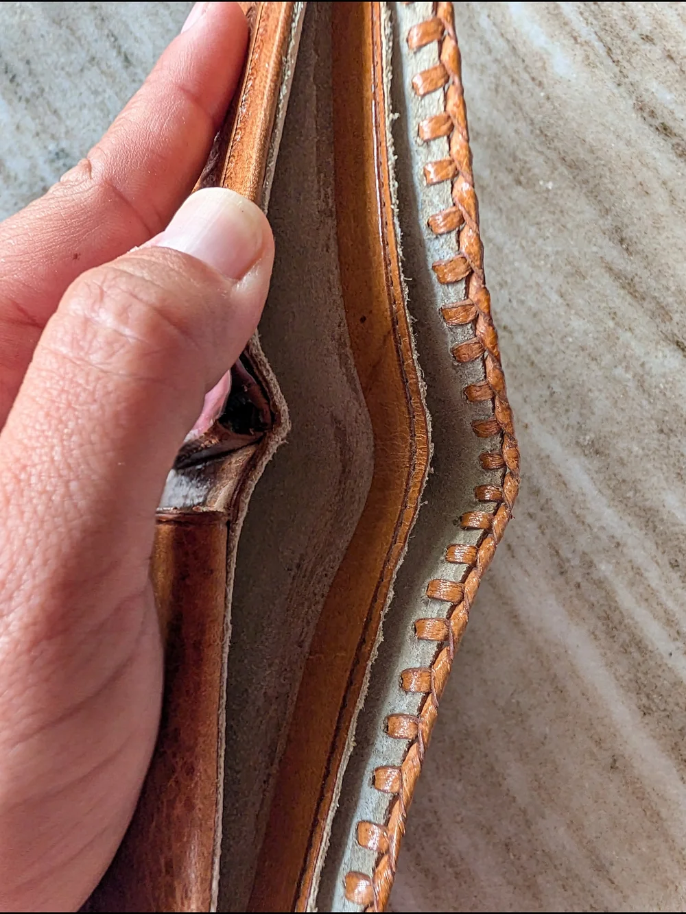 Handcrafted Vintage Mexico Leather Bi-Fold Wallet - Tan